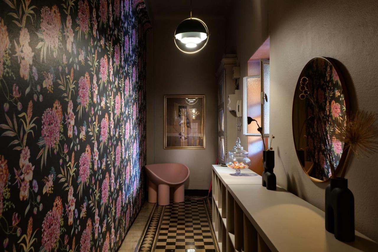House Of Frames Bed & Breakfast Милано Екстериор снимка